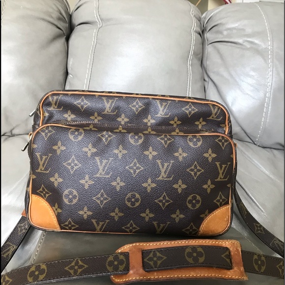 Louis Vuitton Other - 🖤Louis Vuitton Shoulder Bag 🖤🖤🖤🖤🖤🖤🖤🖤🦋🖤